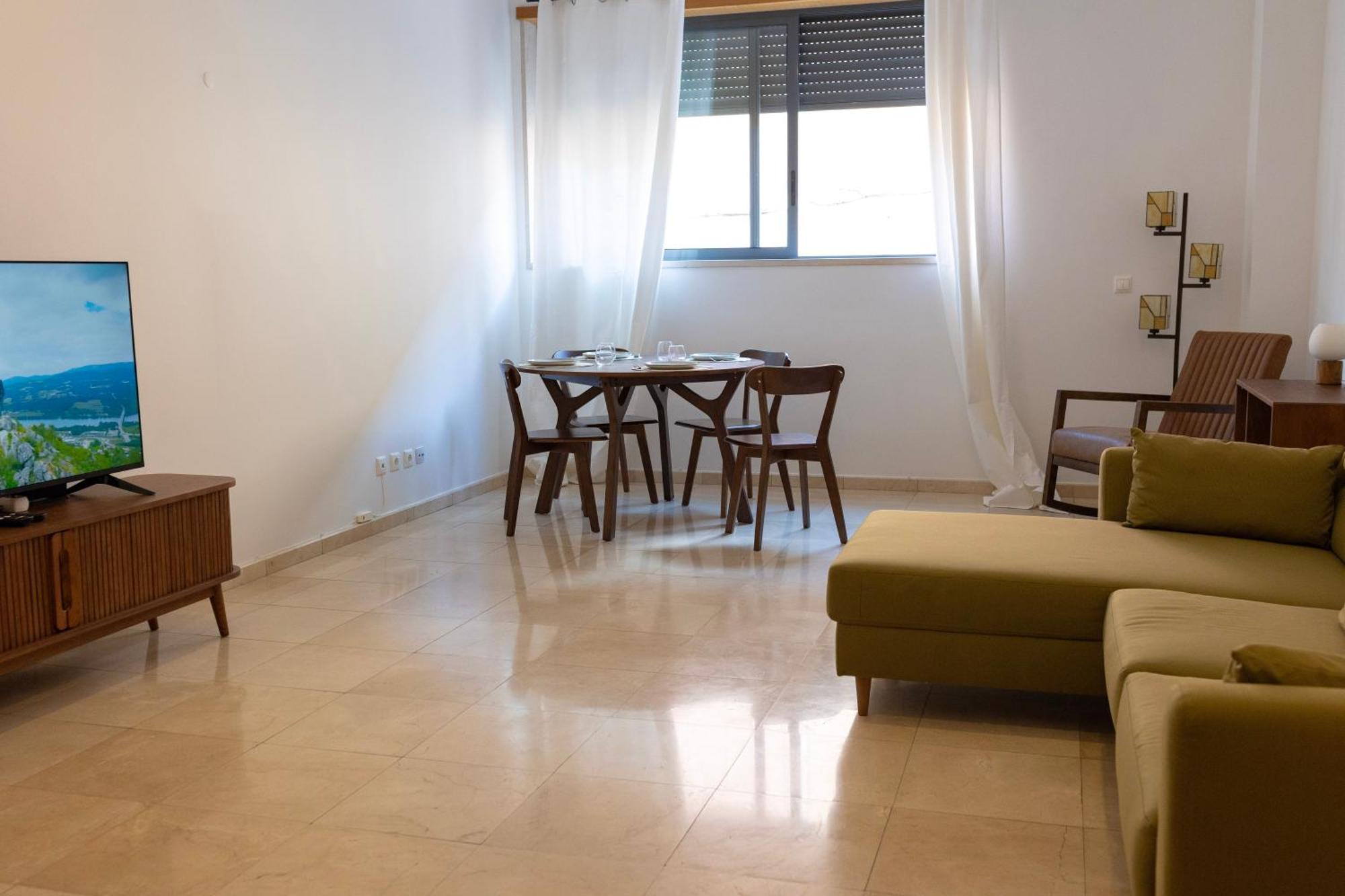 Hygge Living Belem Long Apartment Lisbon